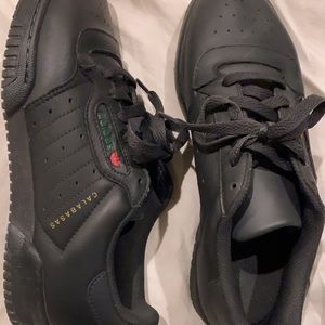 Adidas Yeezy Powerphase Calabasas shoes